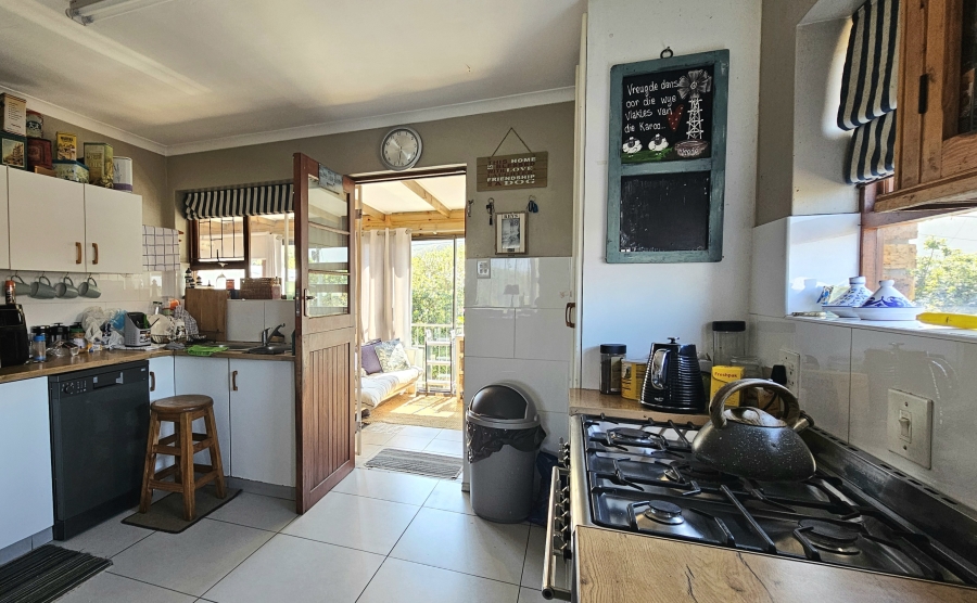5 Bedroom Property for Sale in Voelklip Western Cape